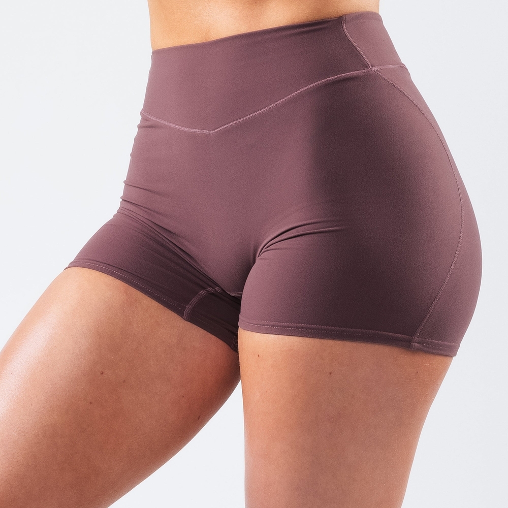 Alphalete Everyday Core Shorts in Sugar